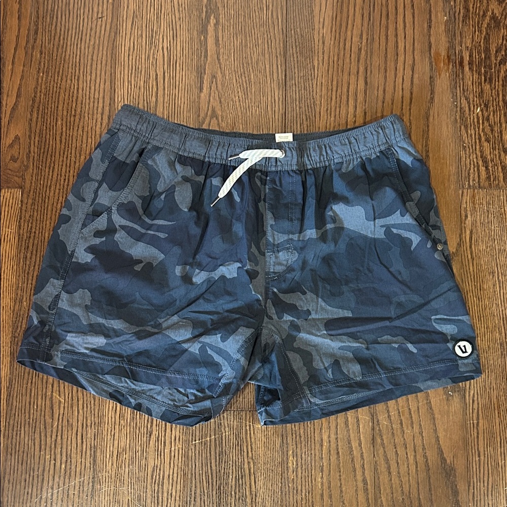 Vuori grey navy camo drawstring short workout swim short XL